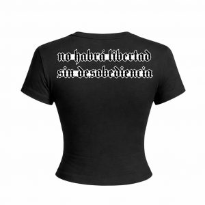 Camiseta entallada crop diseño Desobediencia
